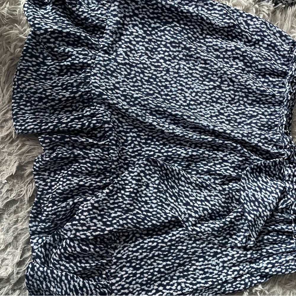 Michael Kors Black and White Patterned Skirt - Picture 4 of 6